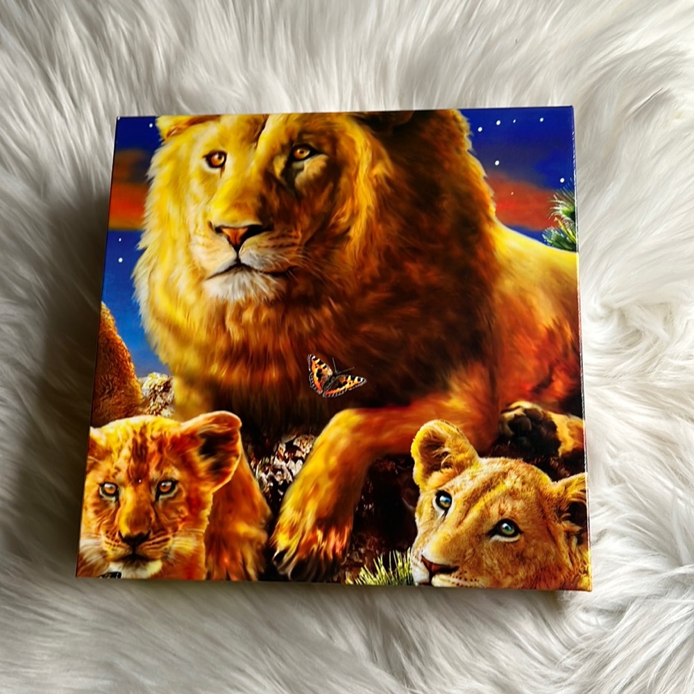 Lisa Frank Look Lion 1000-Piece Puzzle